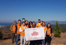 ‘ELİMDE BİR DÜNYA’