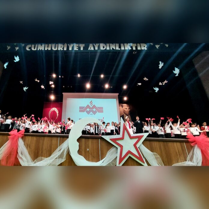 PhotoGrid_1667080143840