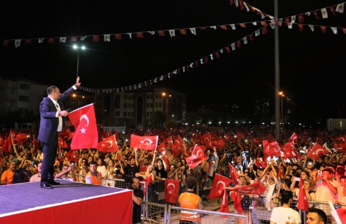 Toroslar Cumhuriyet Bayramını Ceza Konseri il (3)