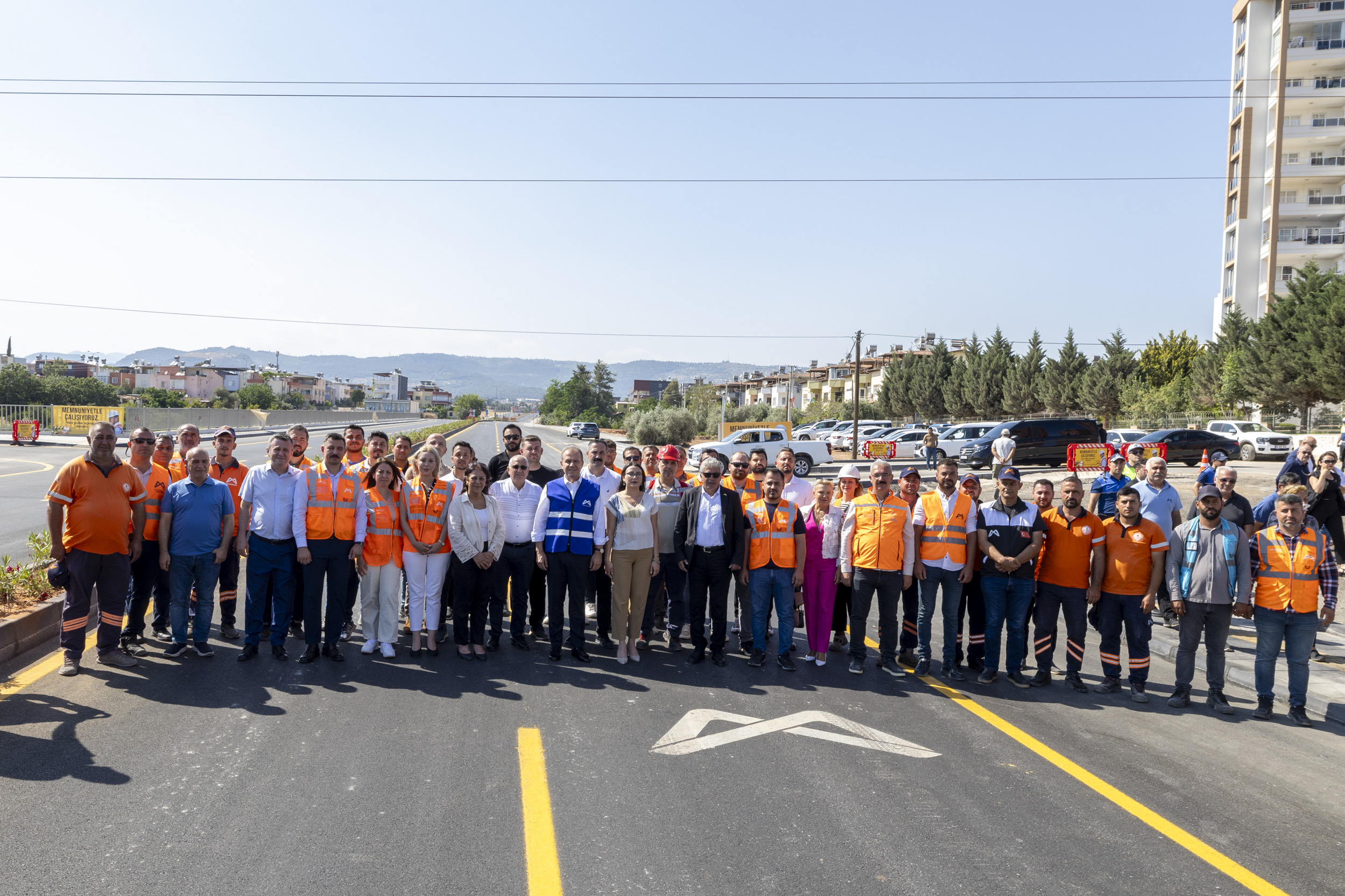 MERSİN BÜYÜKŞEHİR’İN, ‘38. CADDE YENİ YOL AÇMA PROJESİ’ TAMAMLANDI (1)