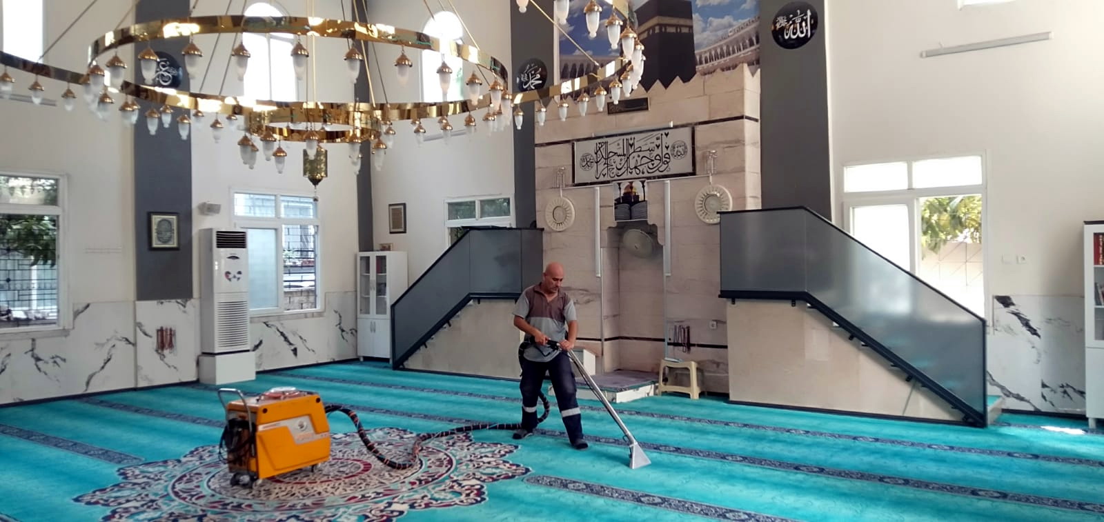 akdenizde ibadethaneler temizleniyor (1)