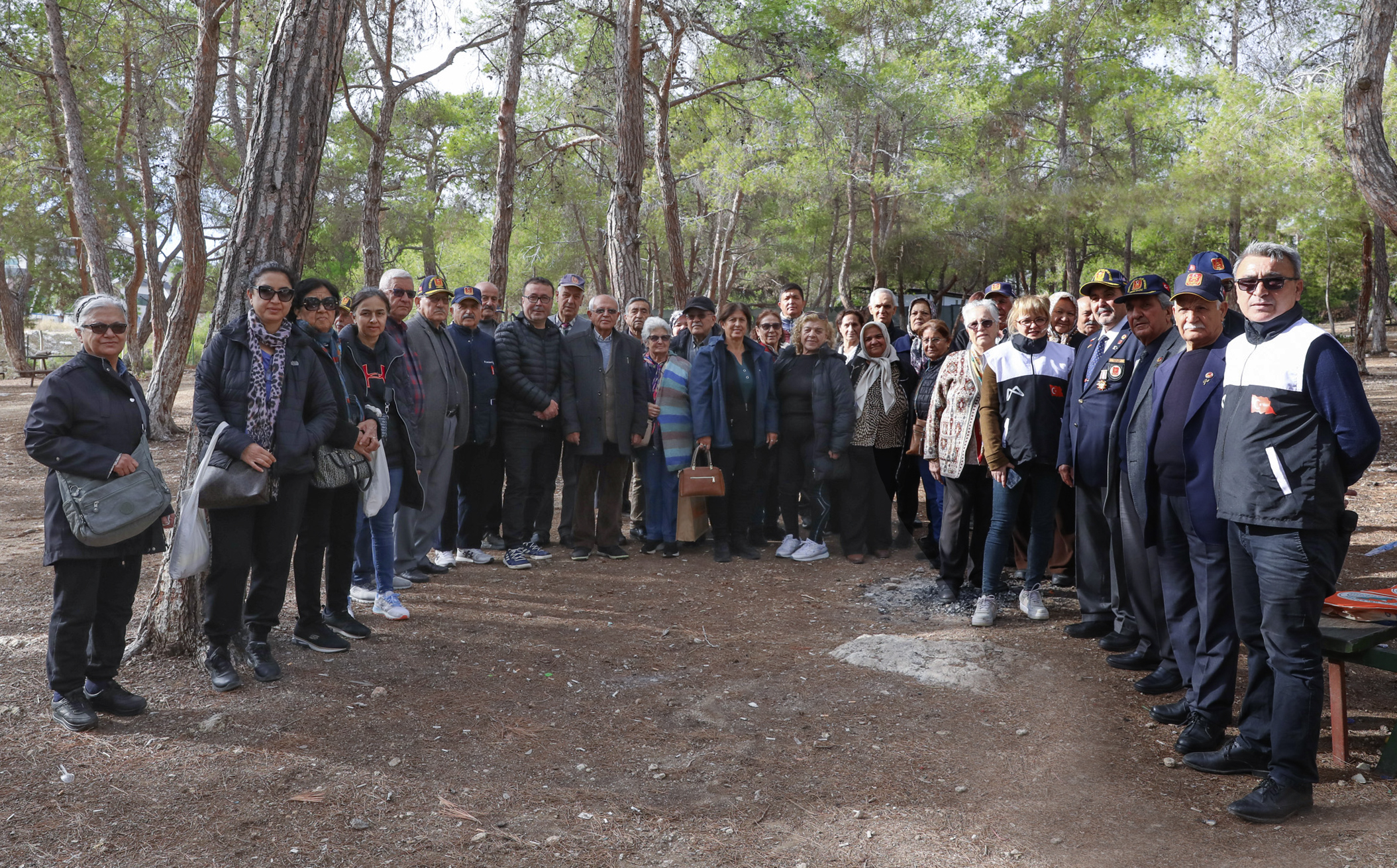 BÜYÜKŞEHİR, GAZİLER VE ŞEHİT AİLELERİNİ KUYULUK TABİAT PARKI’NDA PİKNİKTE BULUŞTURDU (1)