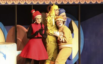 MERSİN ŞEHİR TİYATROSU’NA KÜÇÜK ELLERDEN BÜYÜK ALKIŞLAR