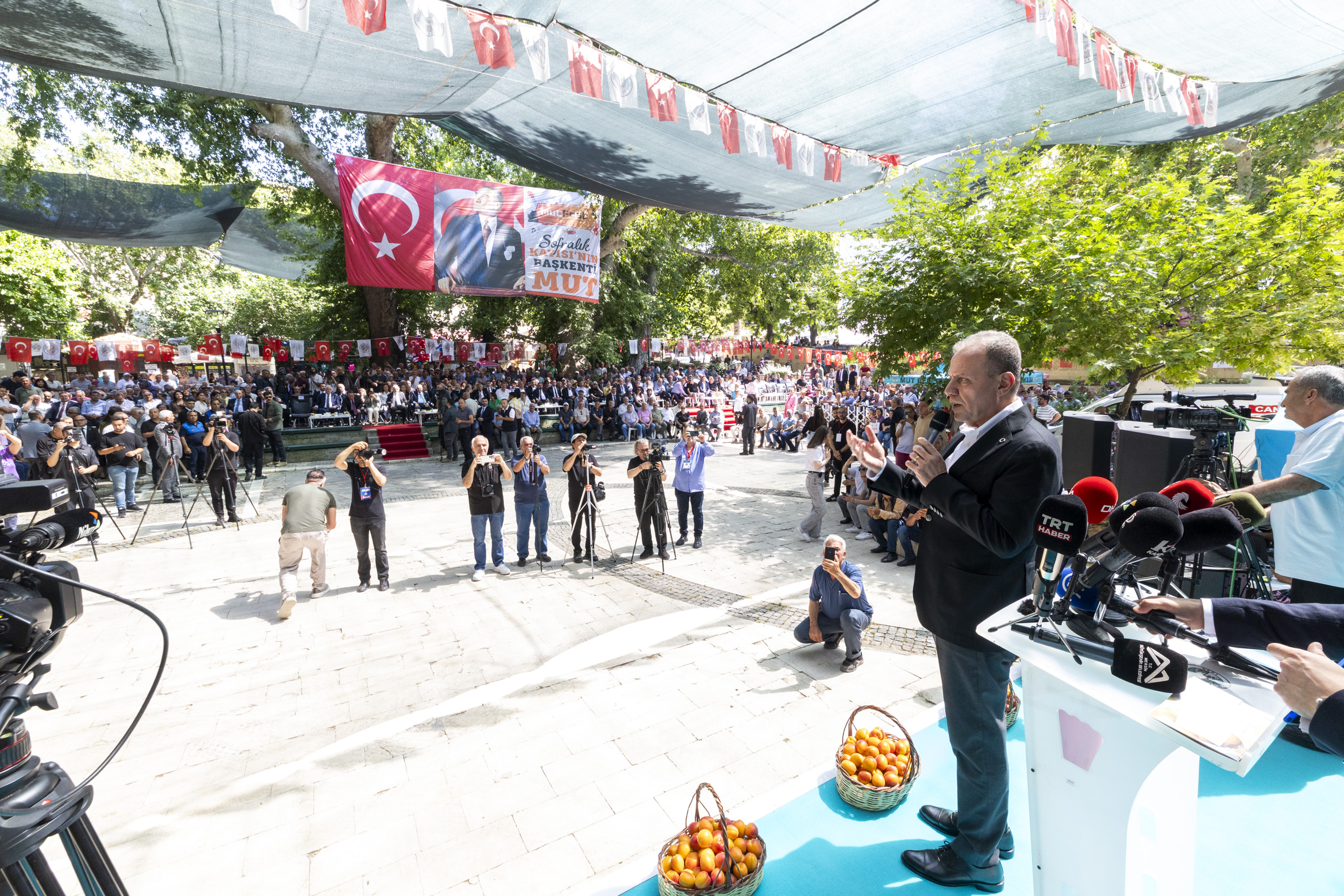 BAŞKAN SEÇER, ‘64. MUT KARACAOĞLAN KAYISI KÜLTÜR VE SANAT FESTİVALİ’NE KATILDI (8)
