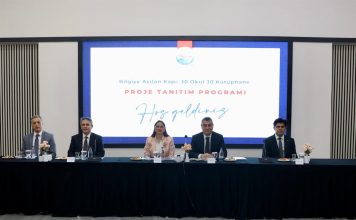 Valimiz Sayın Atilla Toros, “Bilgiye Açılan Kapı: 30 Okul 30 Kütüphane” Projesine Destek Veren Hayırseverlerle Bir Araya Geldi