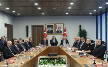 Valimiz Sayın Atilla Toros; Video Konferans Sistemi (VKS) Üzerinden Gerçekleştirilen Spor Güvenliği Değerlendirme Toplantısı’na Katıldı