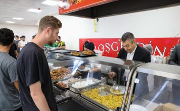 Mersin Valisi Atilla Toros, Limonluk Erkek Öğrenci Yurdu’nu Ziyaret Ederek İncelemelerde Bulundu