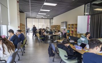 MERSİN BÜYÜKŞEHİR KENT GENELİNDEKİ 17 OKUMA SALONU İLE ÖĞRENCİLERİN DAİMA YANINDA