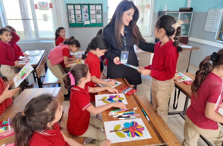 AKDENİZ BELEDİYESİ’NDEN KIRSALDAKİ KIZ ÇOCUKLARI VE ANNELERİNE PSİKOSOSYAL DESTEK